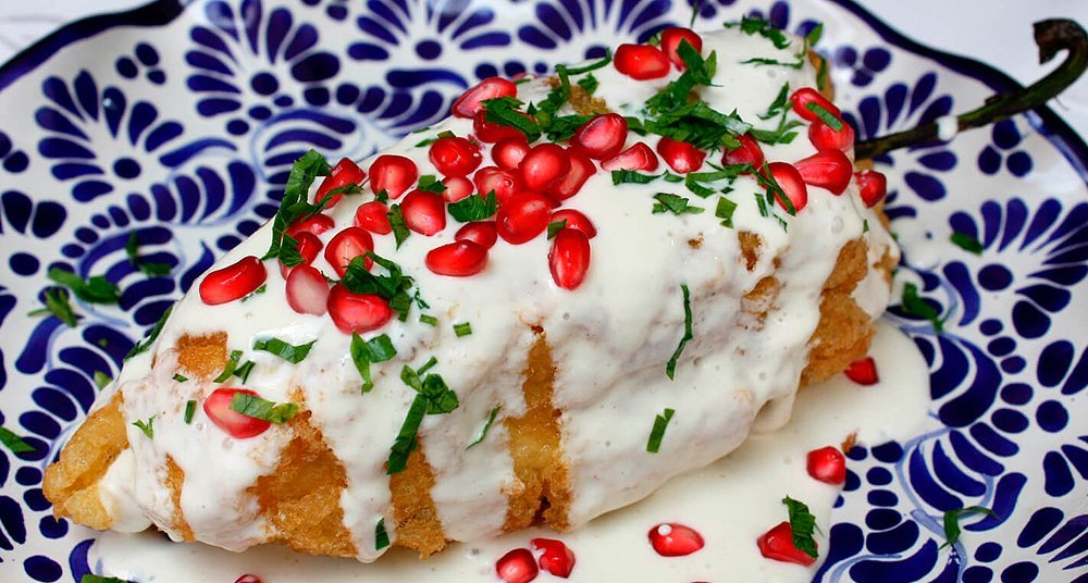 Chiles en nogada 2025: orgullo poblano y sabor que trasciende generaciones
