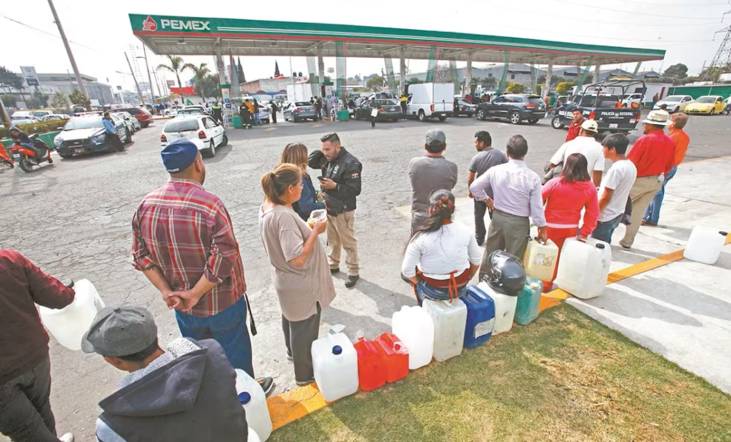 Desabasto de gasolina 2025 en México: conoce las causas, estados afectados y recomendaciones para enfrentar la escasez de combustible.