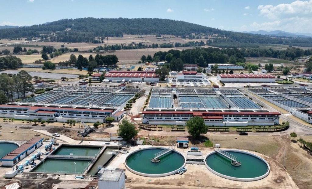 El Sistema Cutzamala reporta un almacenamiento histórico superior al 67 % en 2025, garantizando agua para millones en CDMX y Edomex. Conoce su funcionamiento, vulnerabilidades y retos.