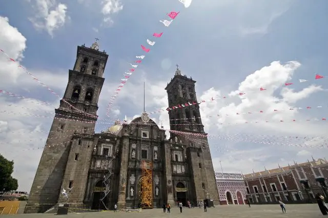 qué se celebra el 16 de abril en Puebla